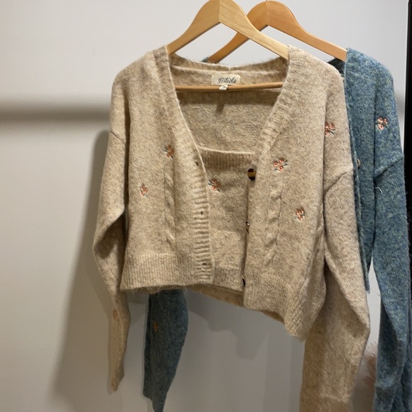 Floral Knit Cardigan Set Beige - New - Picture 8 of 9